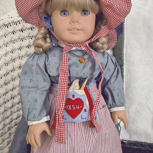 Retired Pleasant company Kirsten Larson doll - Picture 1 of 16